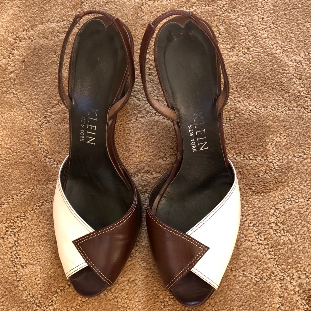 Anne Klein Peep toe sling back shoes
